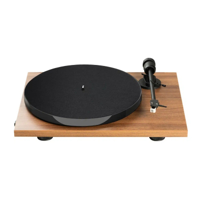 Pro-Ject E1 BT skivspelare med AT3600L-pickup, valnöt