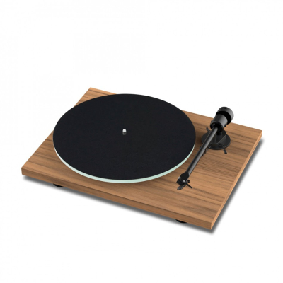 Pro-Ject T1 EVO skivspelare med OM10-pickup, valnöt